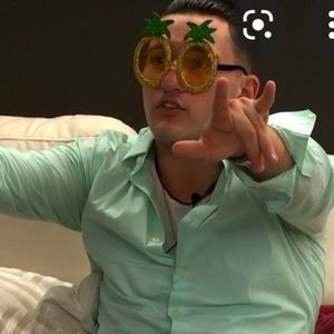 Meet your Posher, Amelia